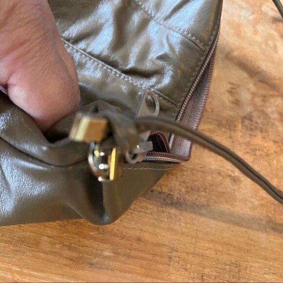 2/40$ Vintage Brown Leather And Suede Purse - Picture 7 of 9